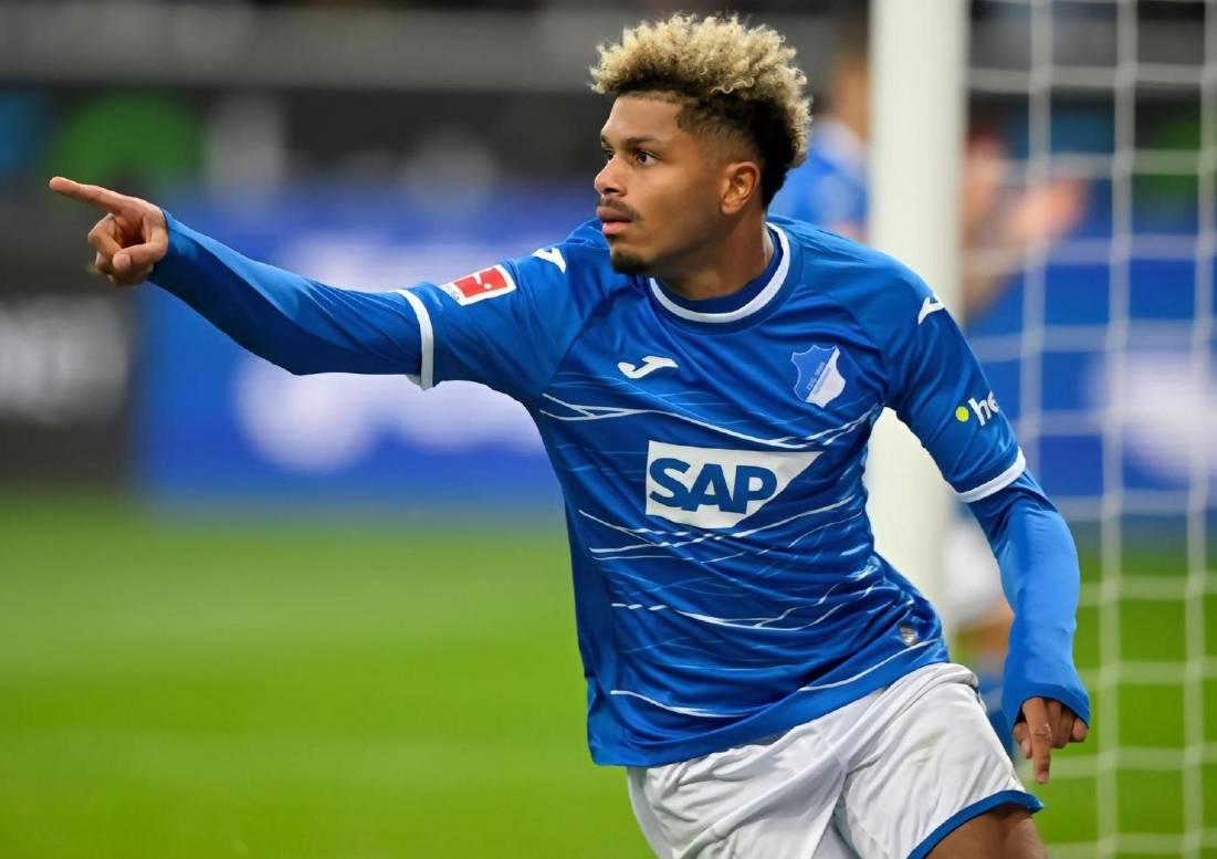 爱游戏电竞 -赛地聚焦——西甲今夜热度飙升;门兴格拉德巴赫刷新队史纪录;态度坚定;更衣室氛围转暖