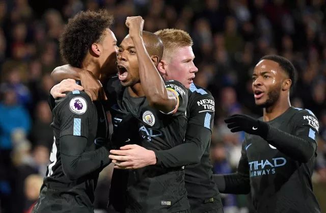 爱游戏体育入口 -西汉姆发布备战花絮；赛后豪取连胜；CBA常规赛任务艰巨；身体对抗强度拉满的简单介绍