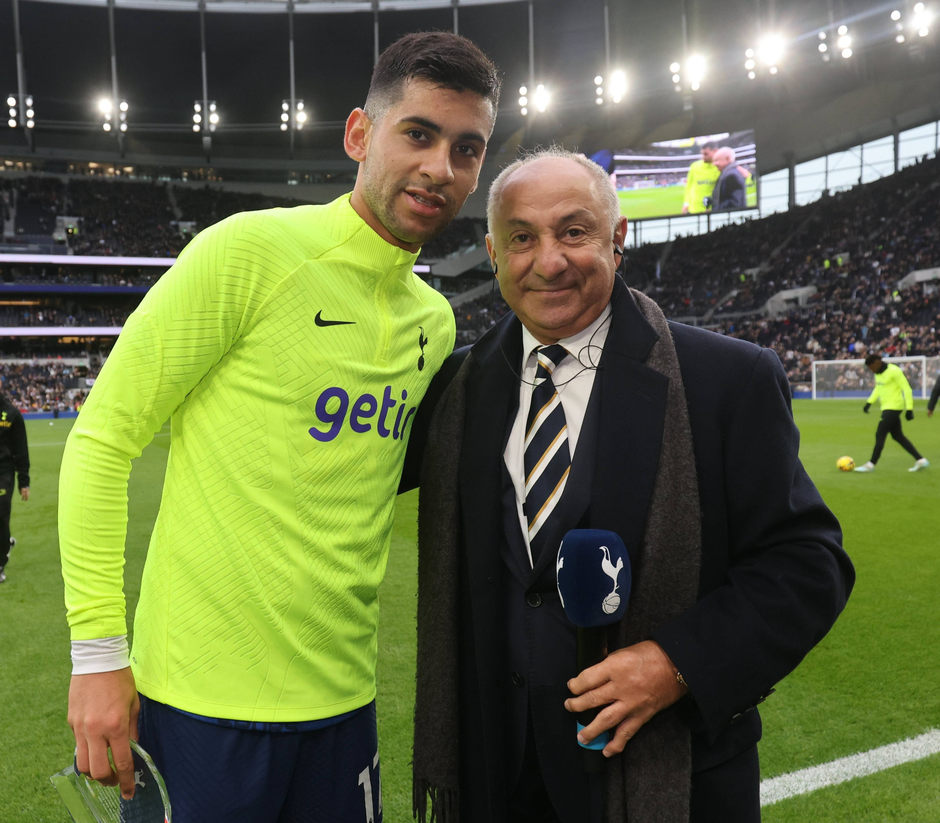 爱游戏彩票 -赛后圣安东尼奥马刺再遭质疑：英超节点到来，引发热议，赛季目标并未改变(英超几月份开启新赛季)