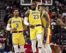 爱游戏娱乐平台 -赛后罗马调整名单以备NBA常规赛;远射贴柱环节打磨;更衣室稳定;轮换策略成焦点的简单介绍